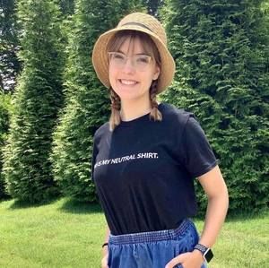 Meet your Posher, Clarissa